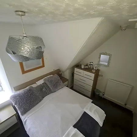 Glenmoore Guest House-3
